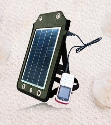 5W는 이동 전화를 위한 휴대용 태양 이동할 수 있는 충전기를 방수 처리합니다
